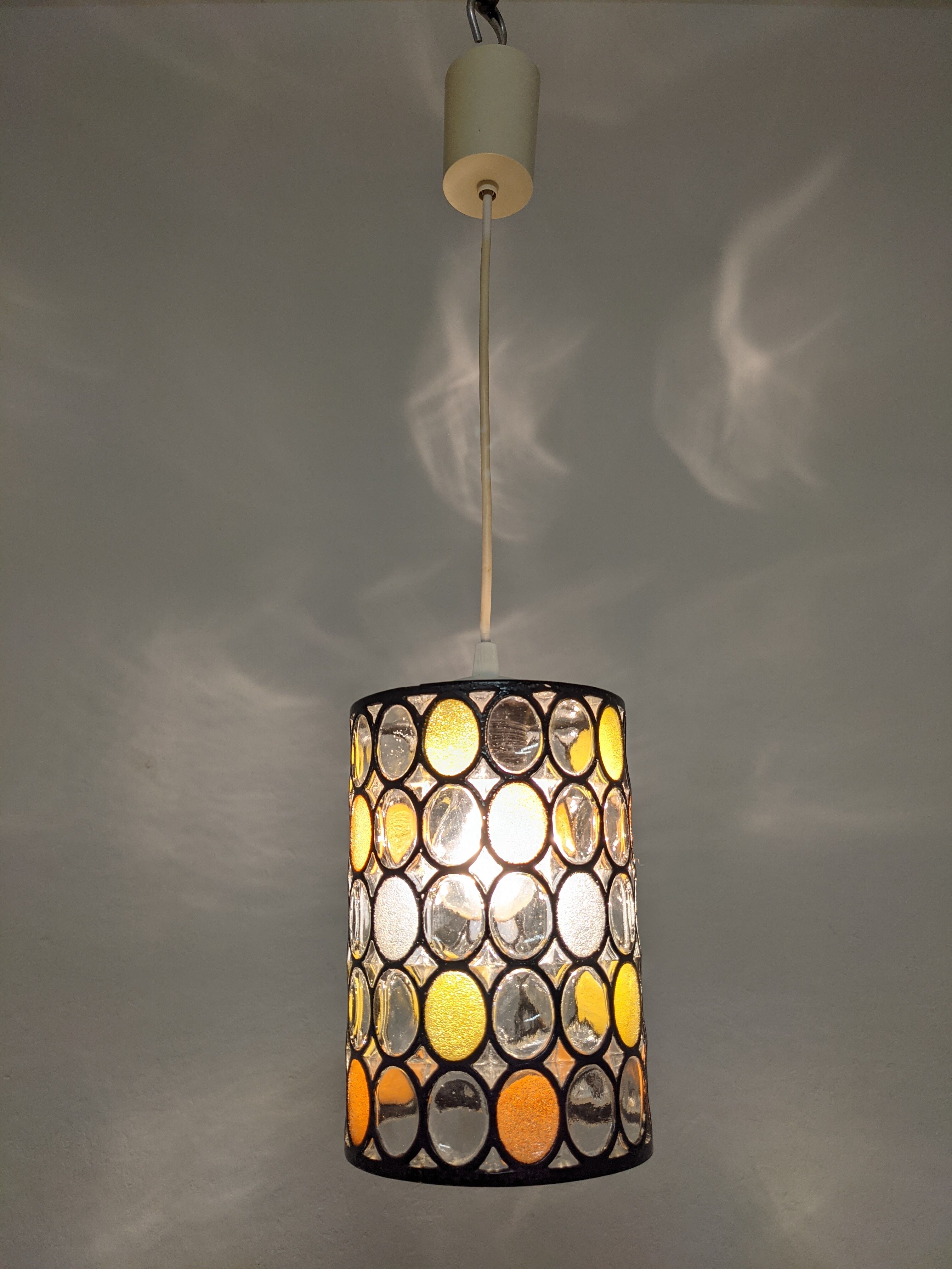 Glass suspension from the 70s