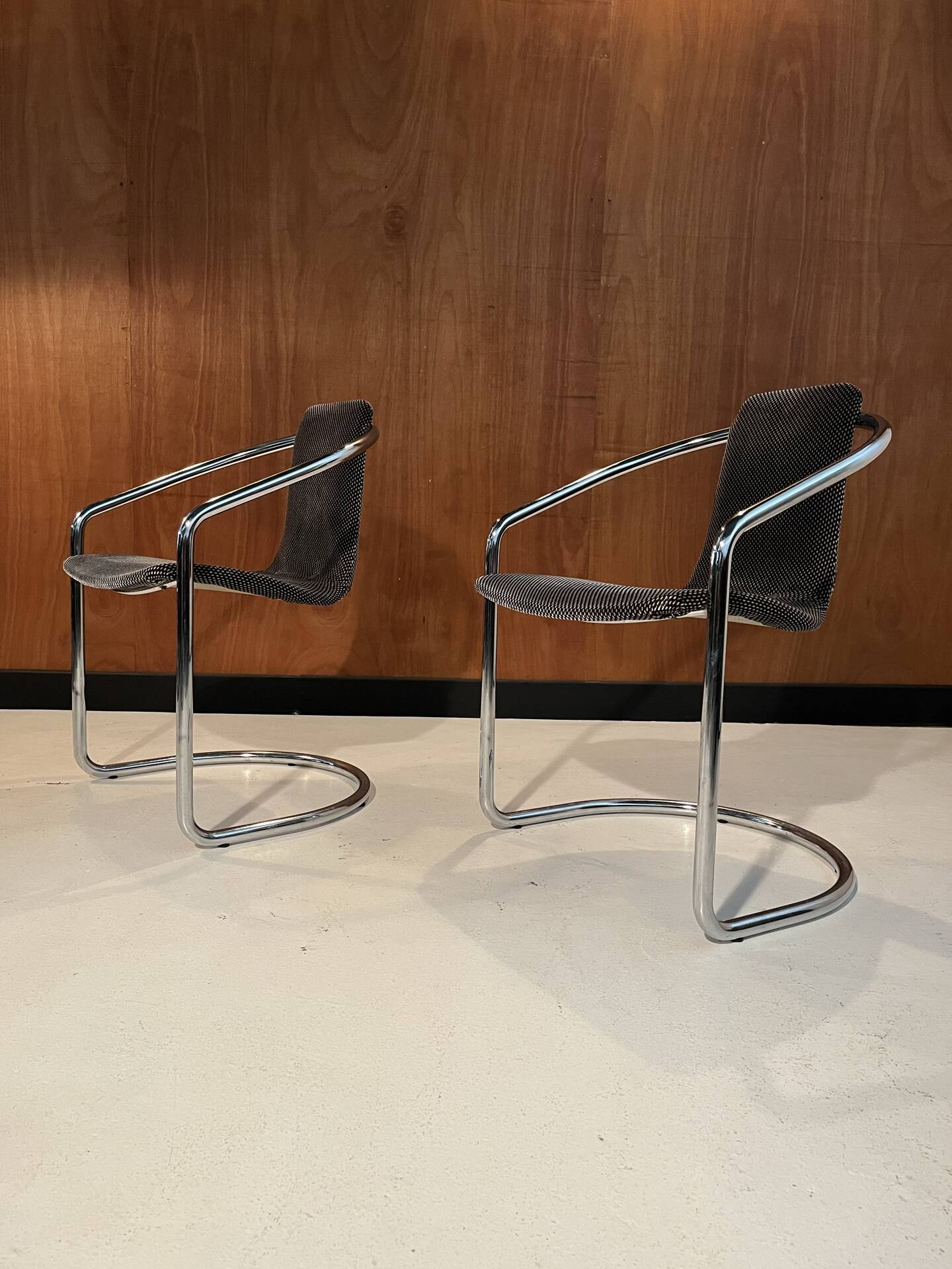 Paire de chaises vintage 1970