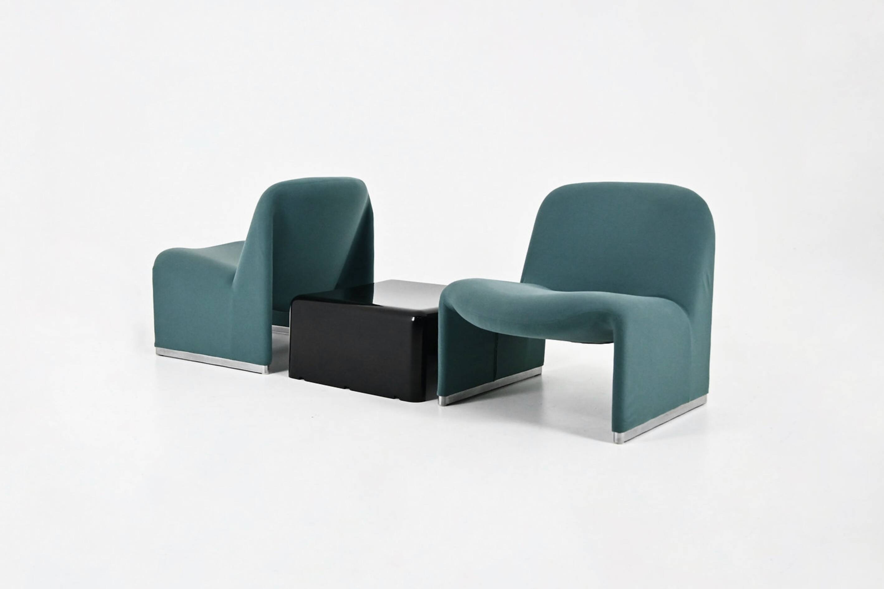 Chairs + Alky table by Giancarlo Piretti for Anonima Castelli, 1970s