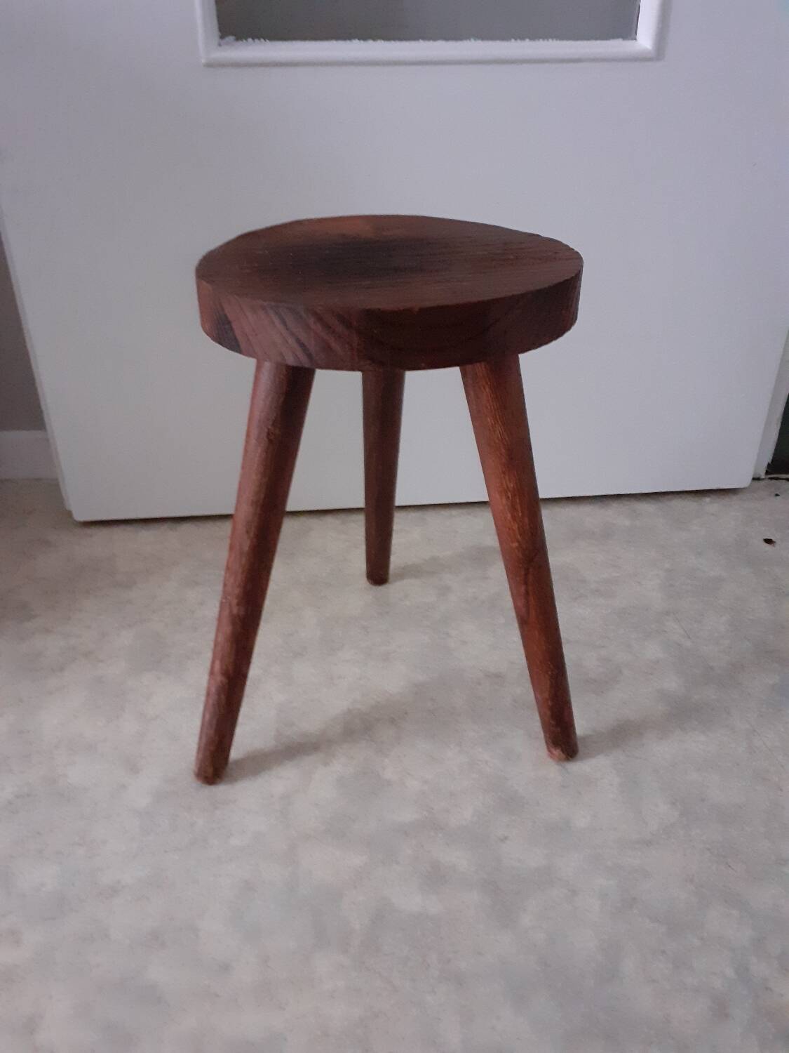 Tripod stool