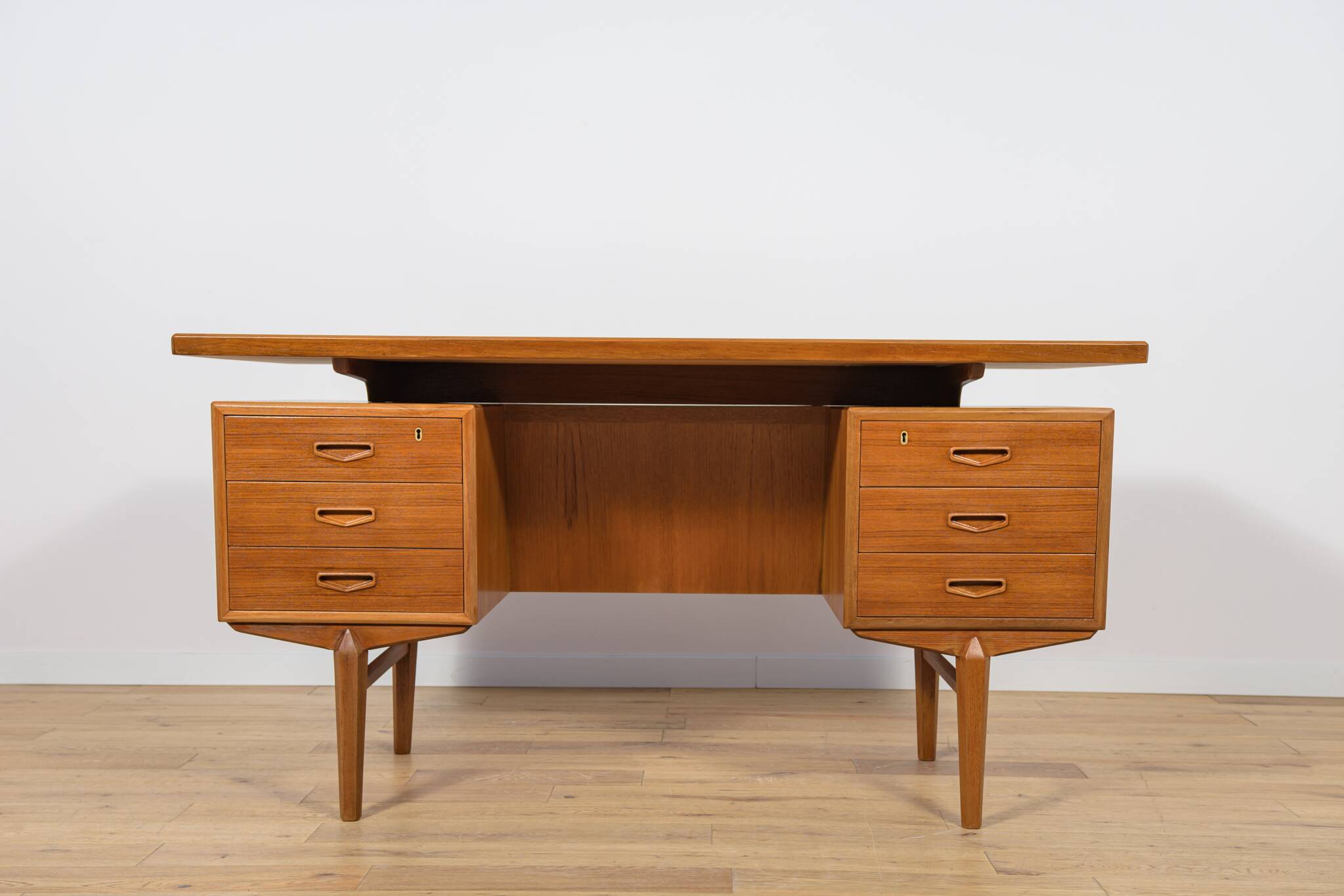 Mid-Century Freestanding Teak Desk, Denmark, 1960s