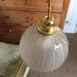 Glass ball suspension