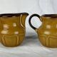 Lot 2 pots à lait