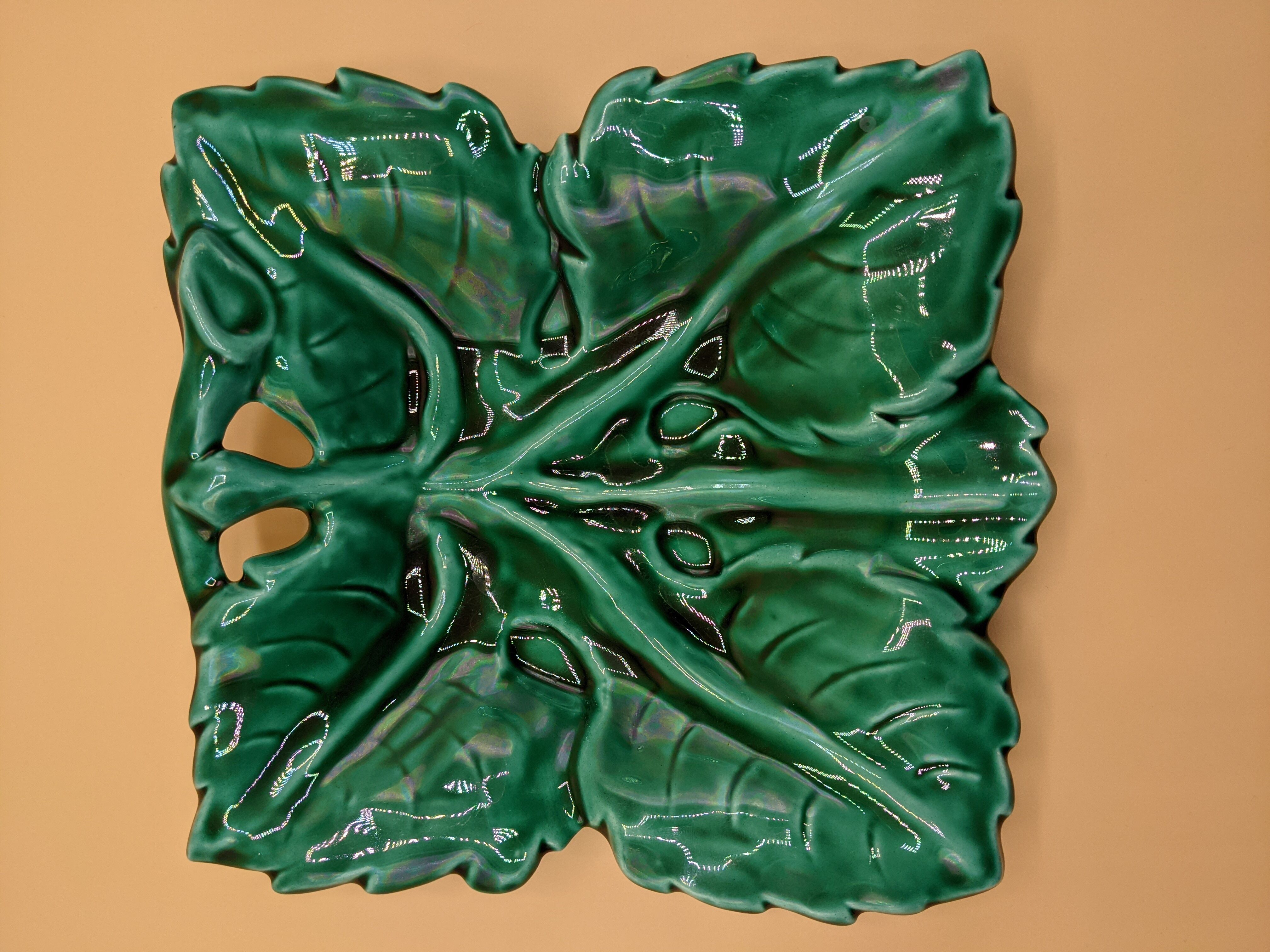 Square dish, french royal barbotine leaf