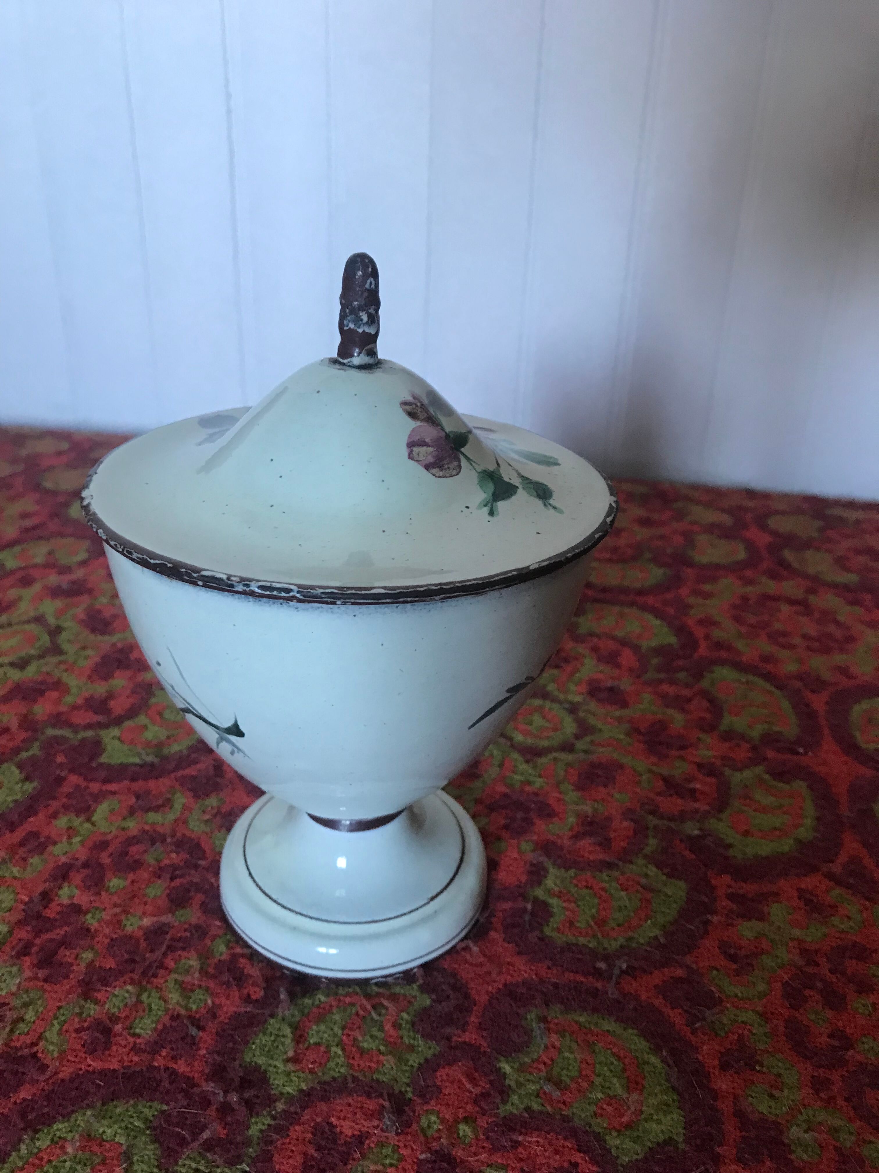 Enamelled sheet metal pot 30/40s