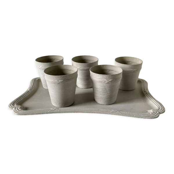 Plateau et 5 verres à liqueur en laiton anciens