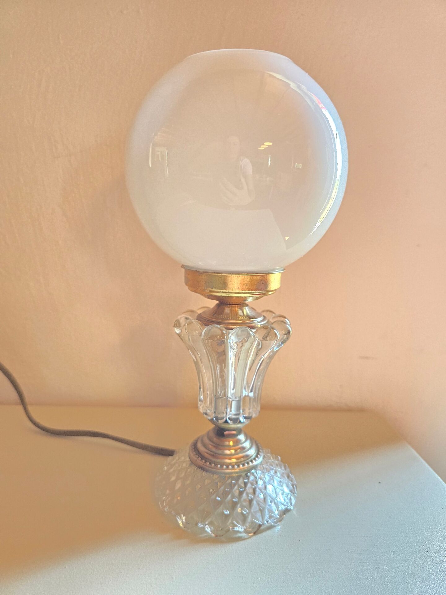 Glass lamp with white opal globe