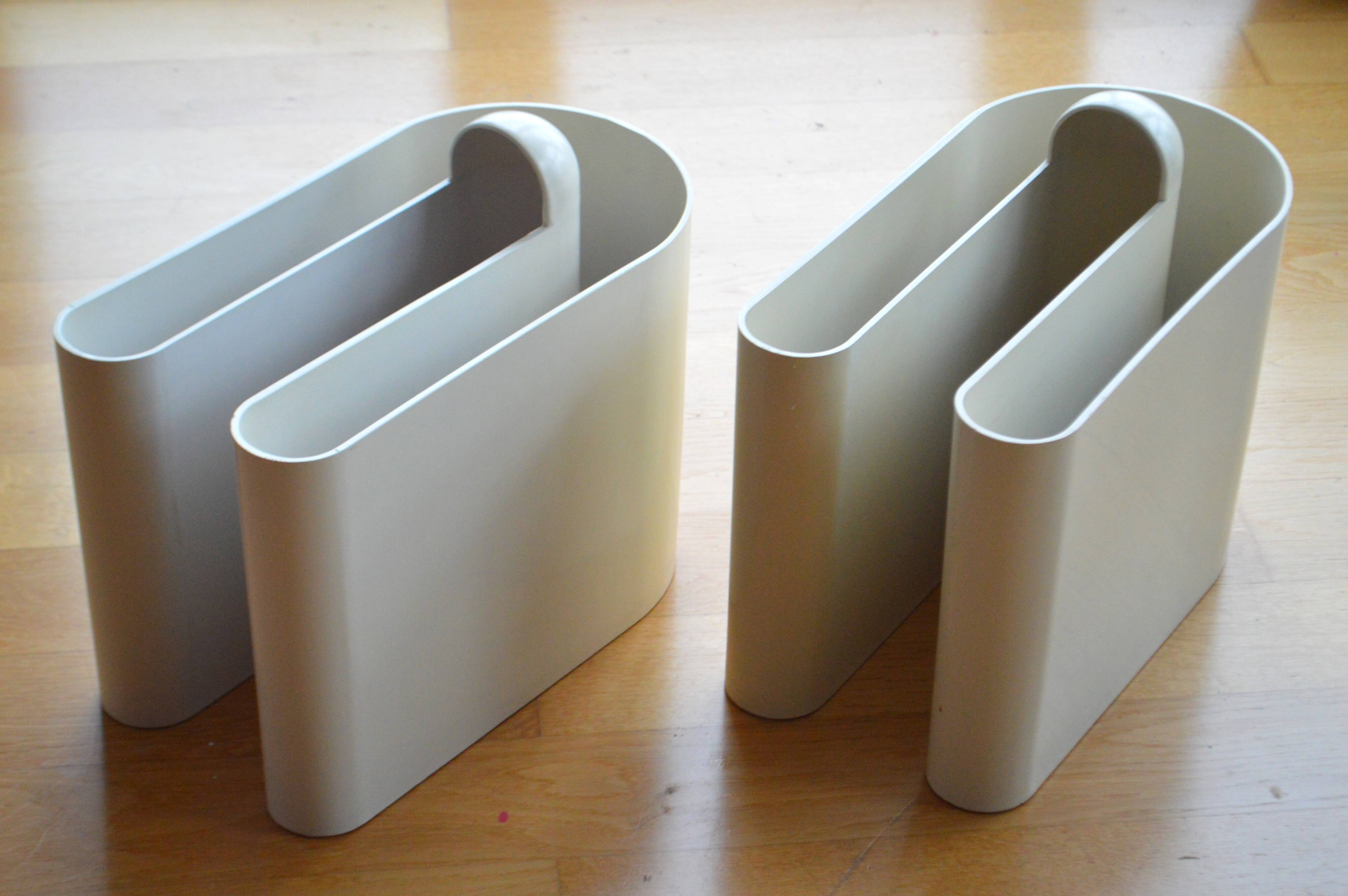 Vintage Magazine rack 1960 Rodolfo Bonetto space age made in Italy design