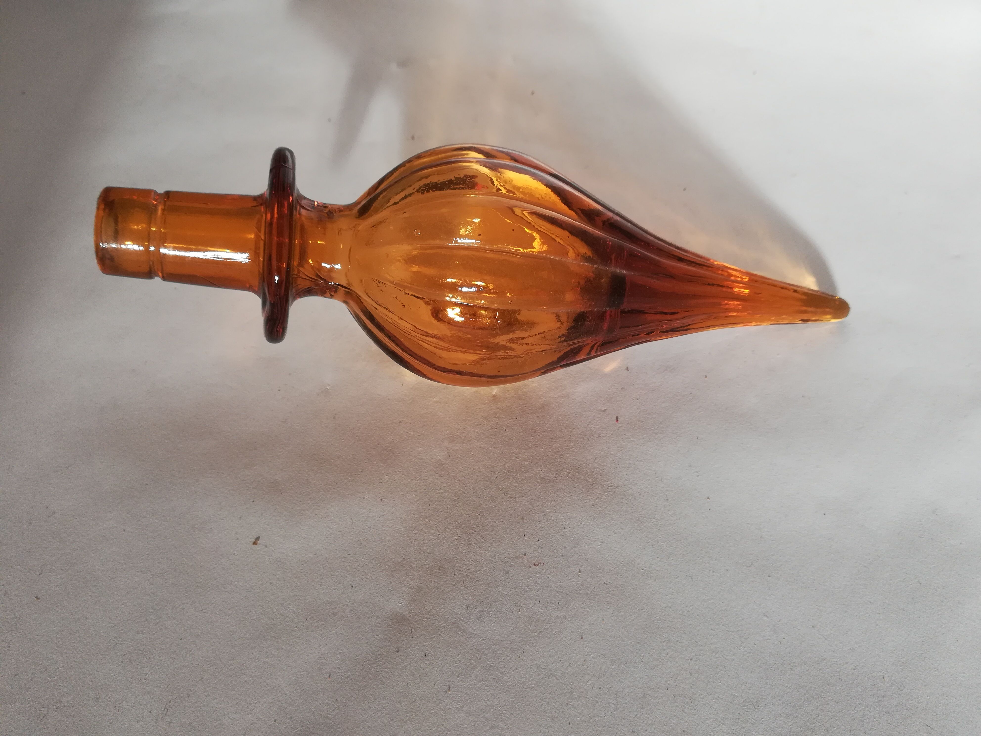 Decanter Italian vintage