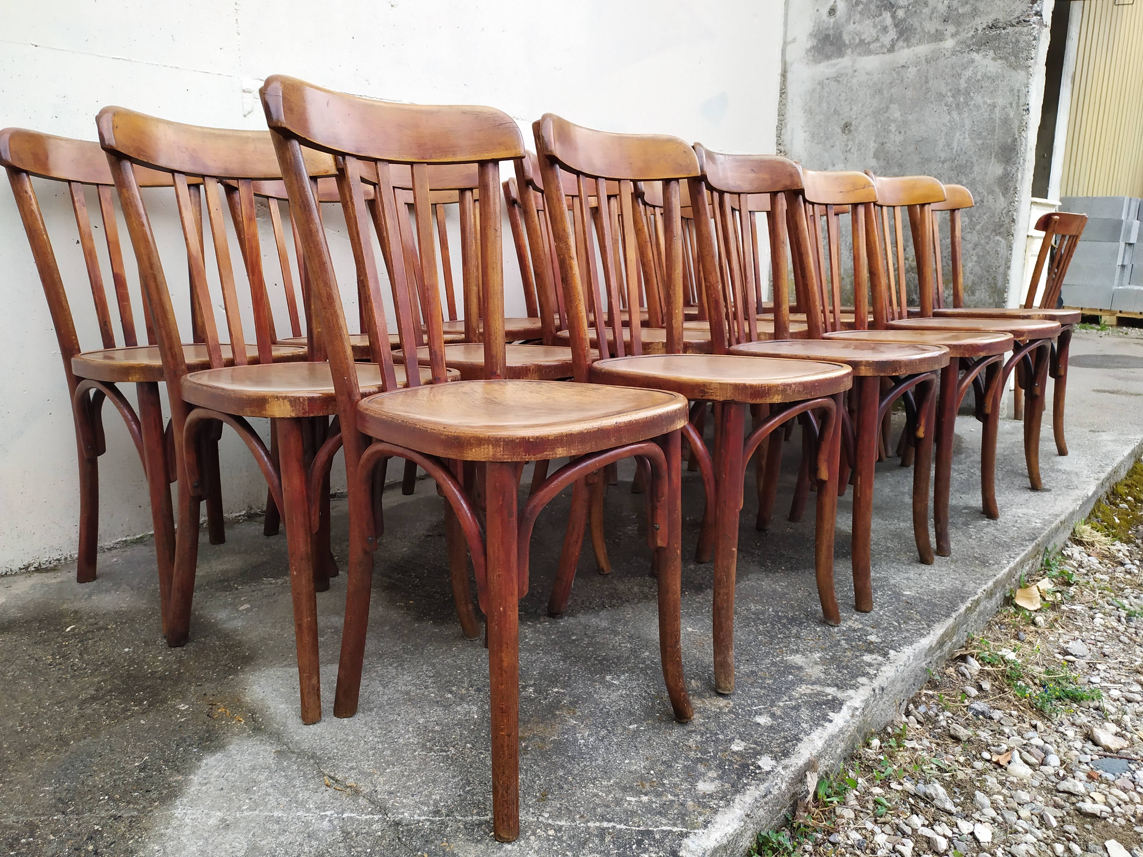 Lot de 18 chaises bistrot Fischel