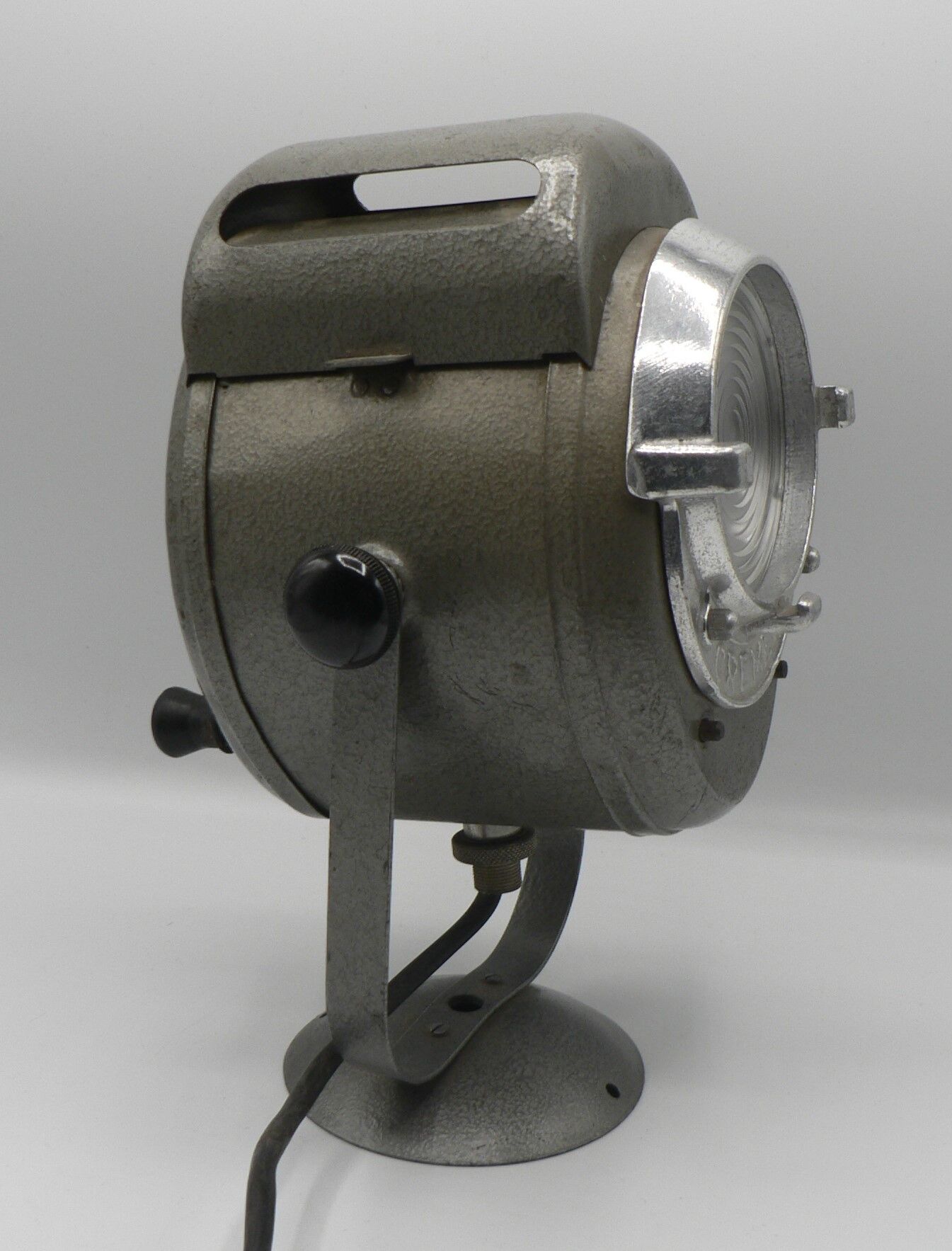 Cremer Projector