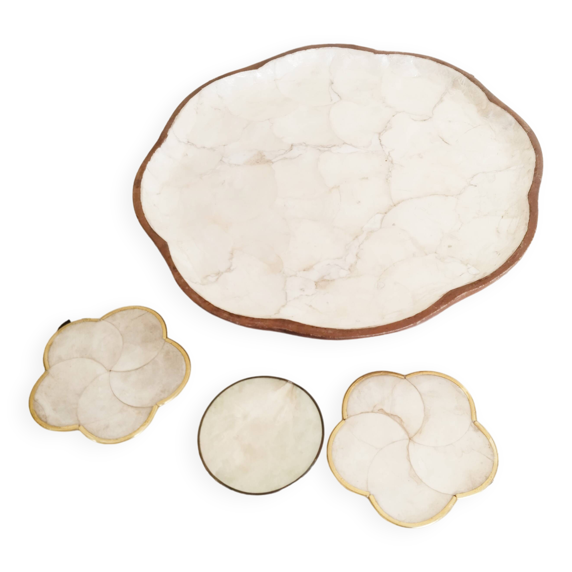 Serving tray in mother-of-pearl and olive wood, Capiz shell