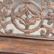 Mini banc à dossier sculpté à motif de rosace et volutes H59 L51