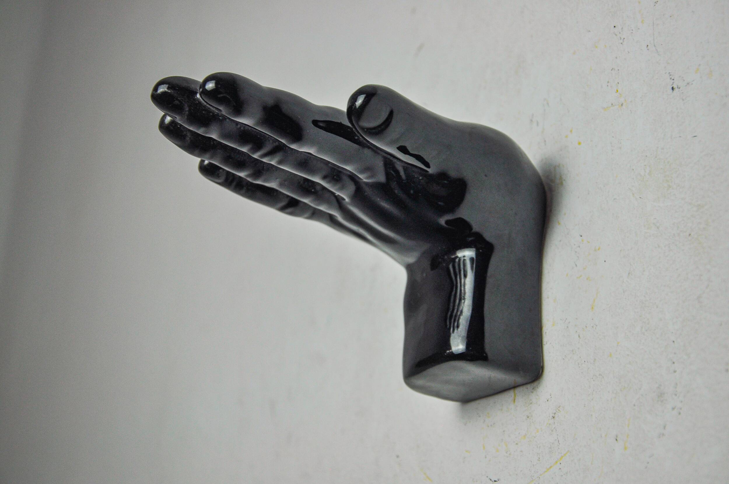 “Main” wall candle holders, black ceramic, France, 1980