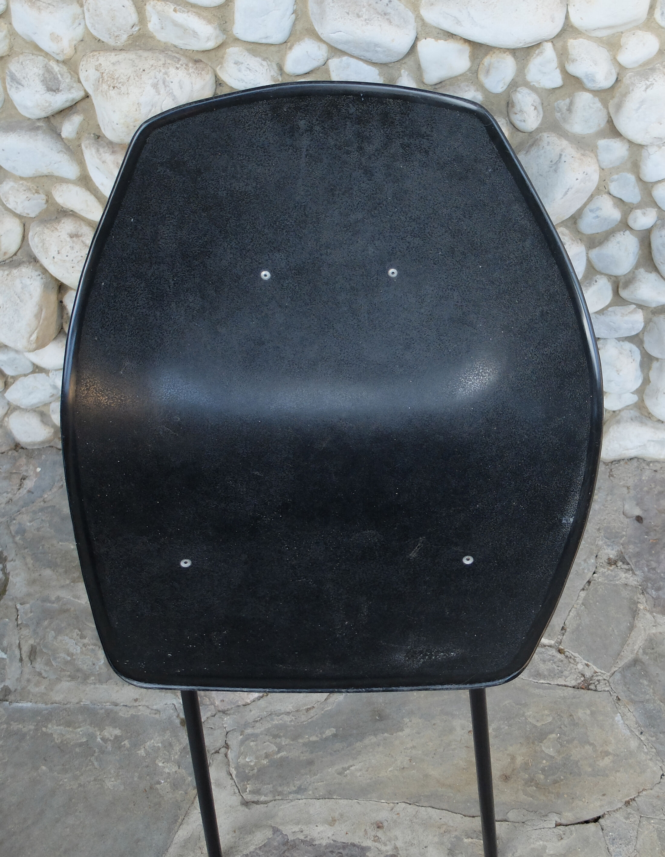Black shell chair Pierre Guariche for Meurop 1960s
