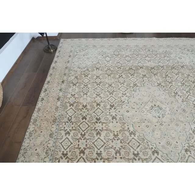 1970s Vintage Persian Handknotted Wool Beige Oversize Area Rug 276x380