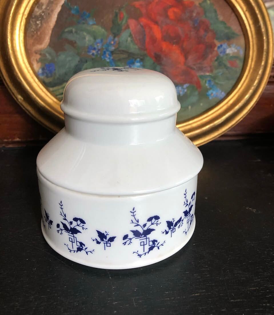 Revlon sugar bowl