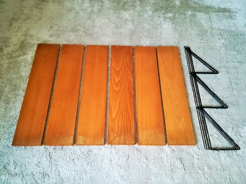 Pair of wall shelves