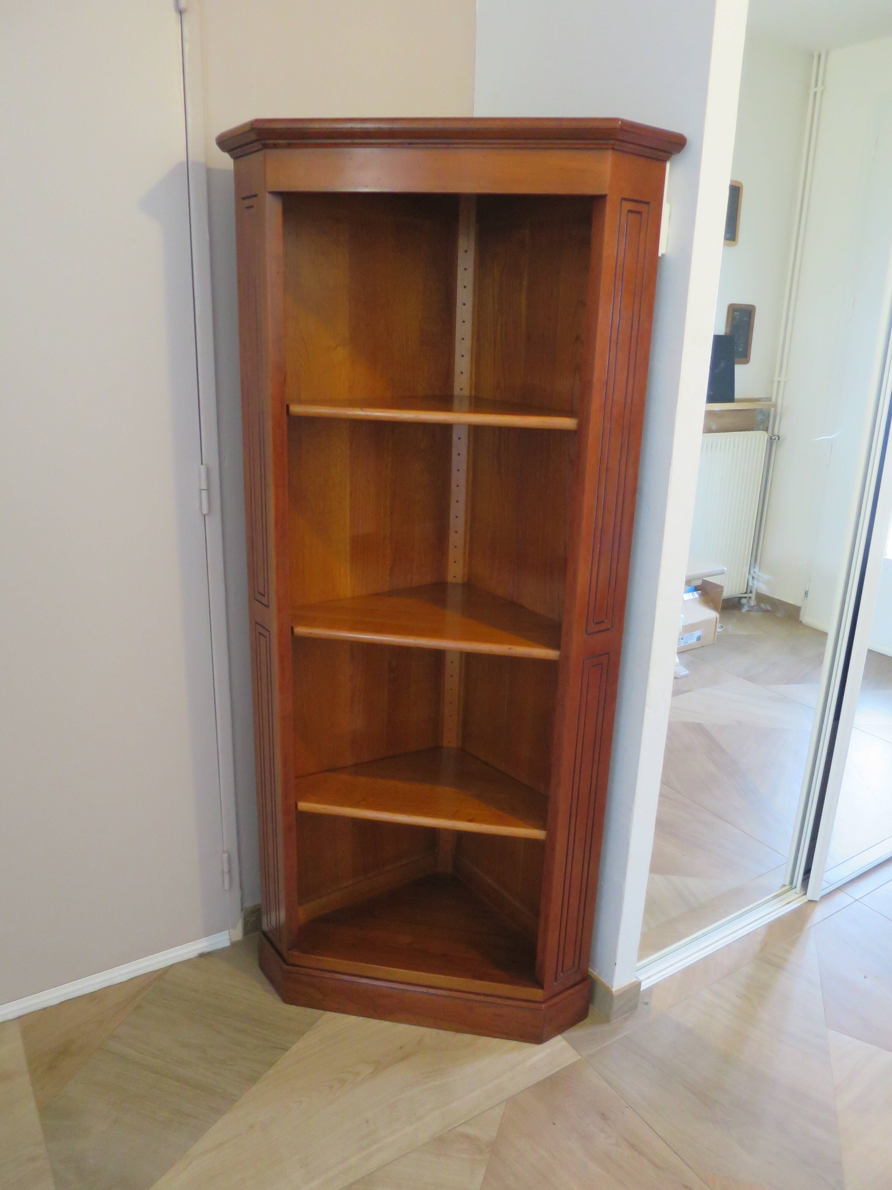 Corner bookshelf - Pentagon shape - Solid wood - 1980s - Richelieu