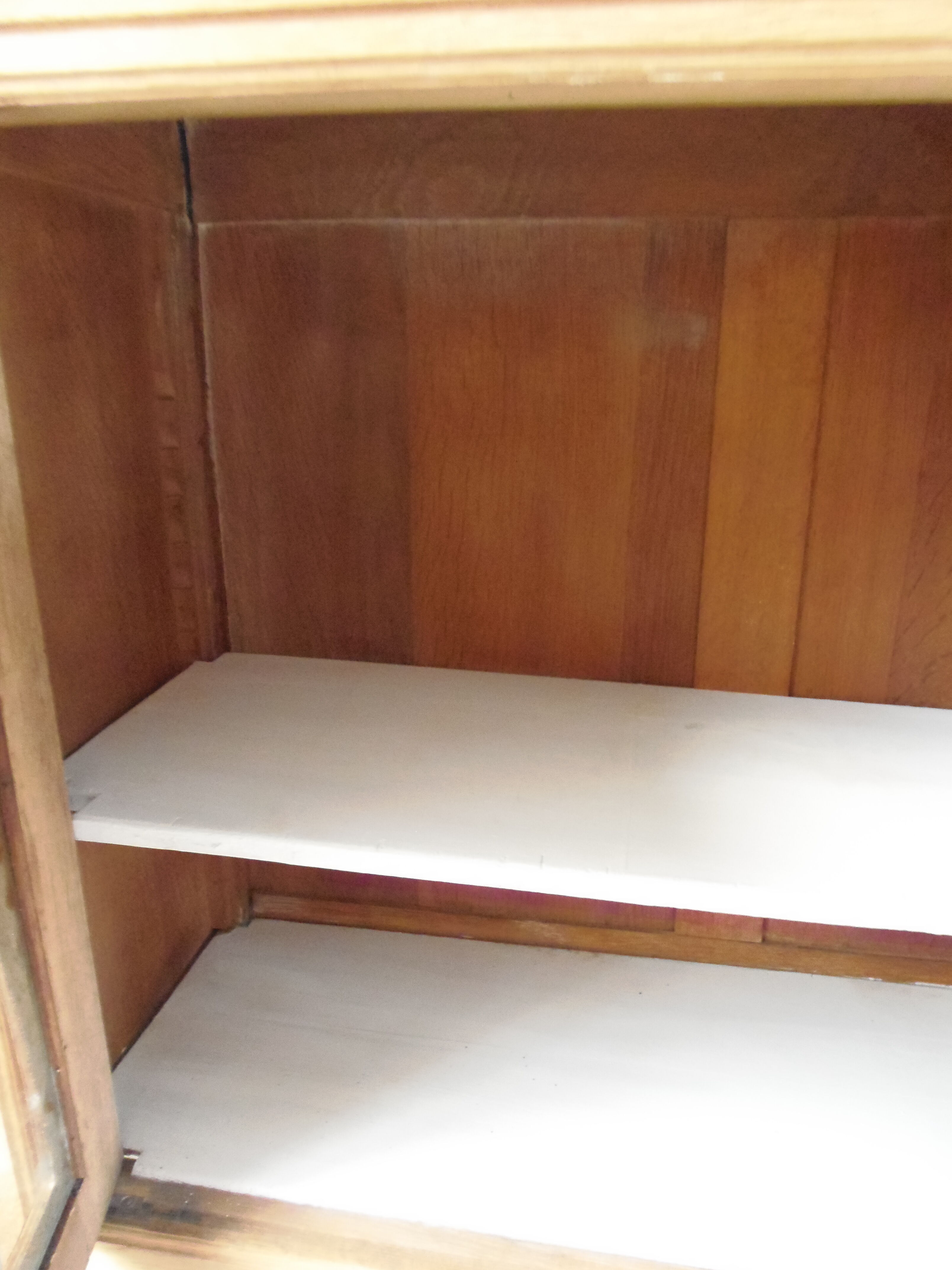 Buffet, art deco serving in oak, pearl gray patinated pine top