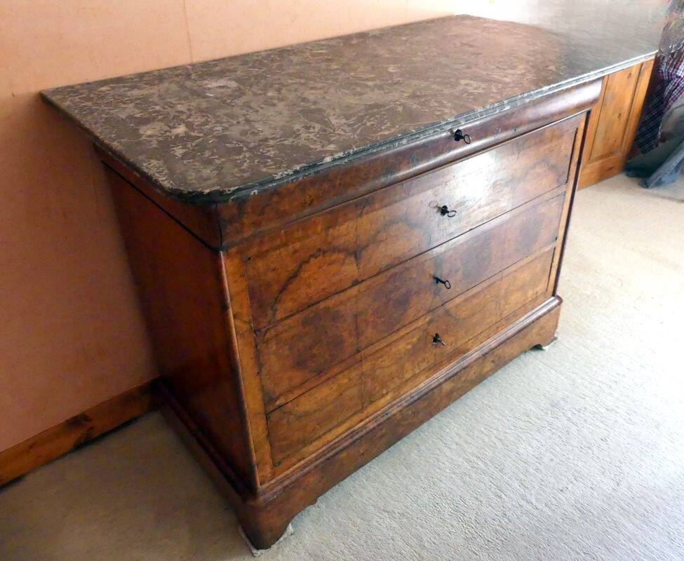 Empire-style chest of drawers