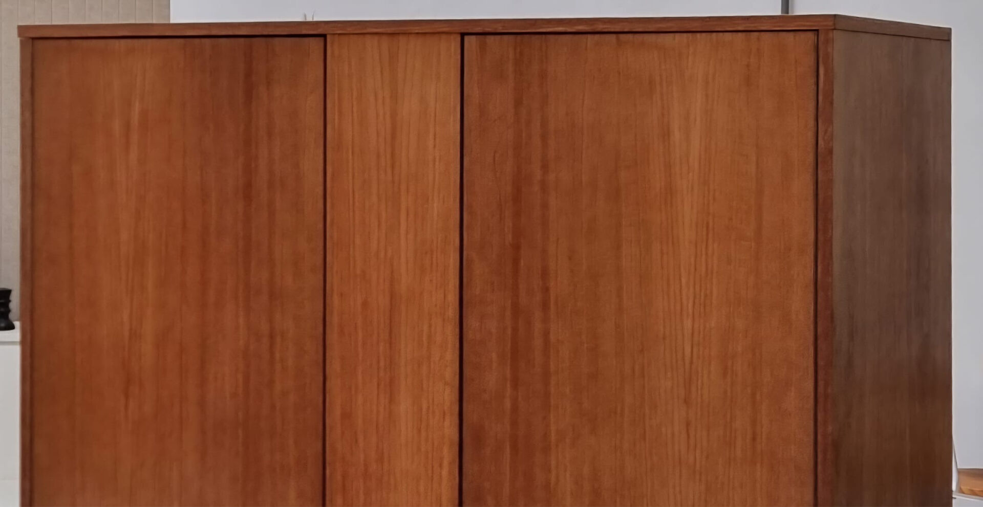 Armoire du milieu du siècle