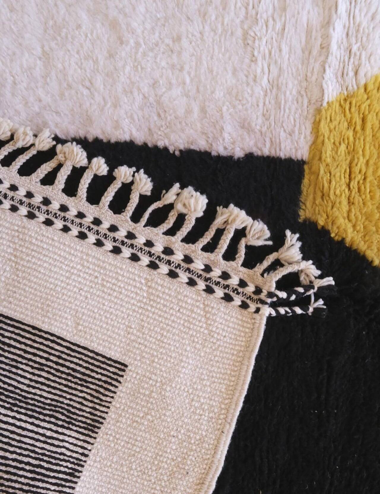 Traditional handmade Beni Ouarin rug 150 x 250 cm