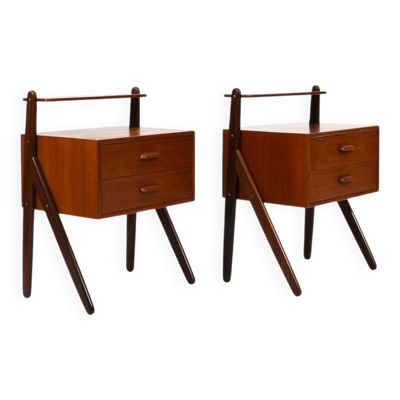Paire de tables de nuit en teck par Sigfred Omann pour Ølholm années 1960