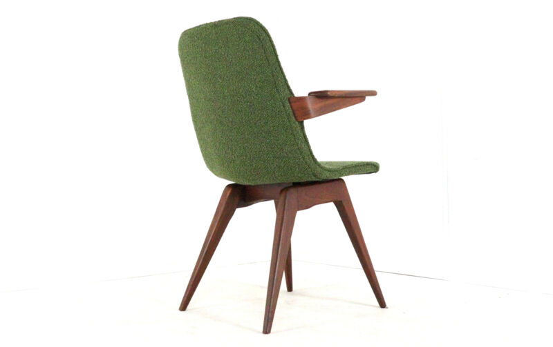 Chaise G.J. van Os