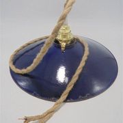 Suspension in blue enamelled sheet metal