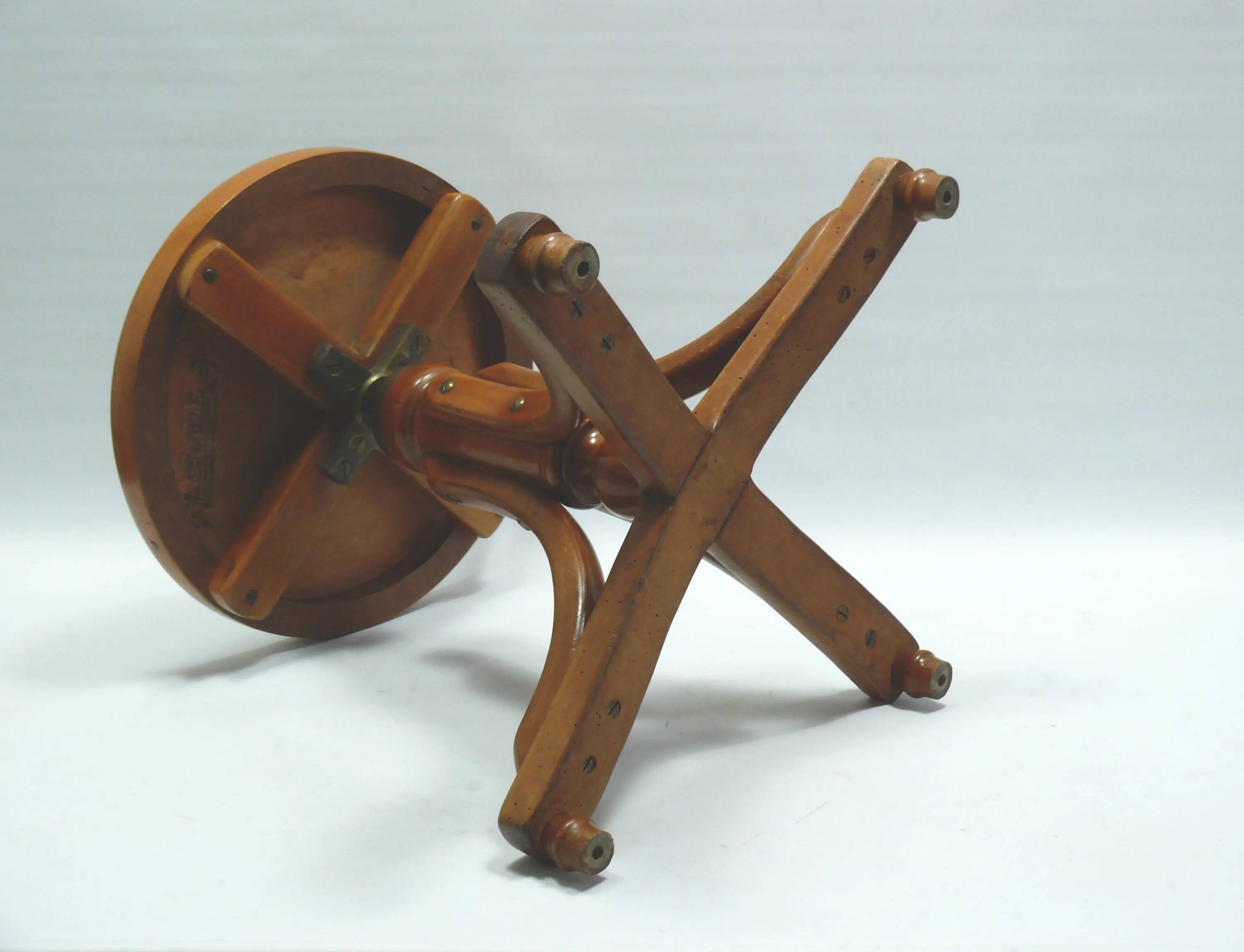 Tabouret de piano / tabouret pivotant, J. & J. Kohn company, tabouret ancien en bois courbé, vers 1900