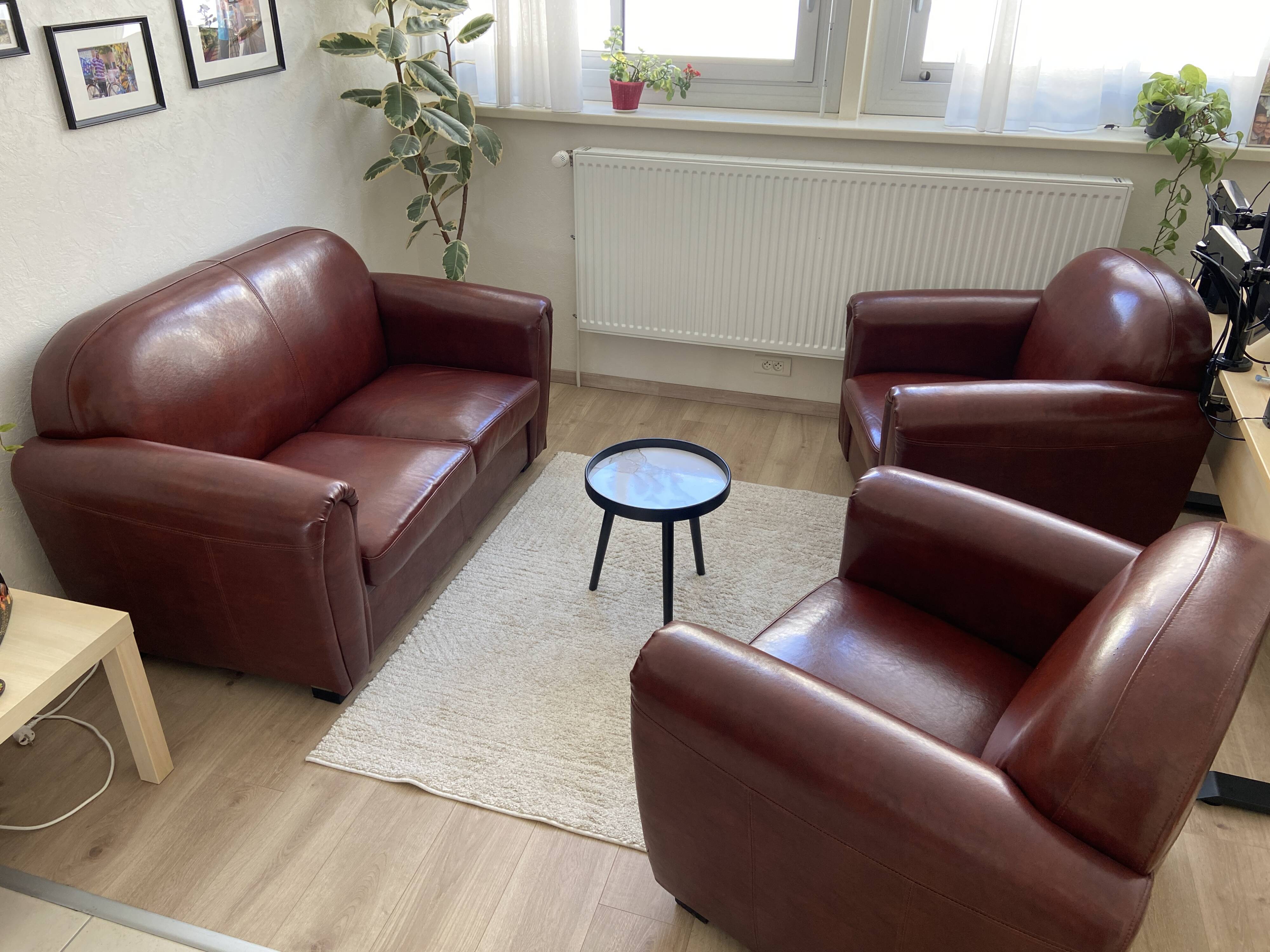 Enzo Fratelli Leather Club Lounge