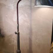 lampadaire 1940  rarestyle projecteur pieds sur roulettes  alu masif    180x110x70