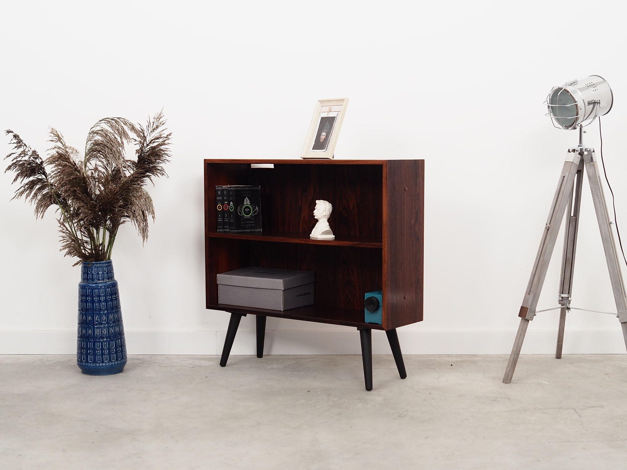 Bibliothèque en palissandre, design danois, années 70, production: Hjørnebo