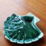 Empty pocket ceramic shell shape