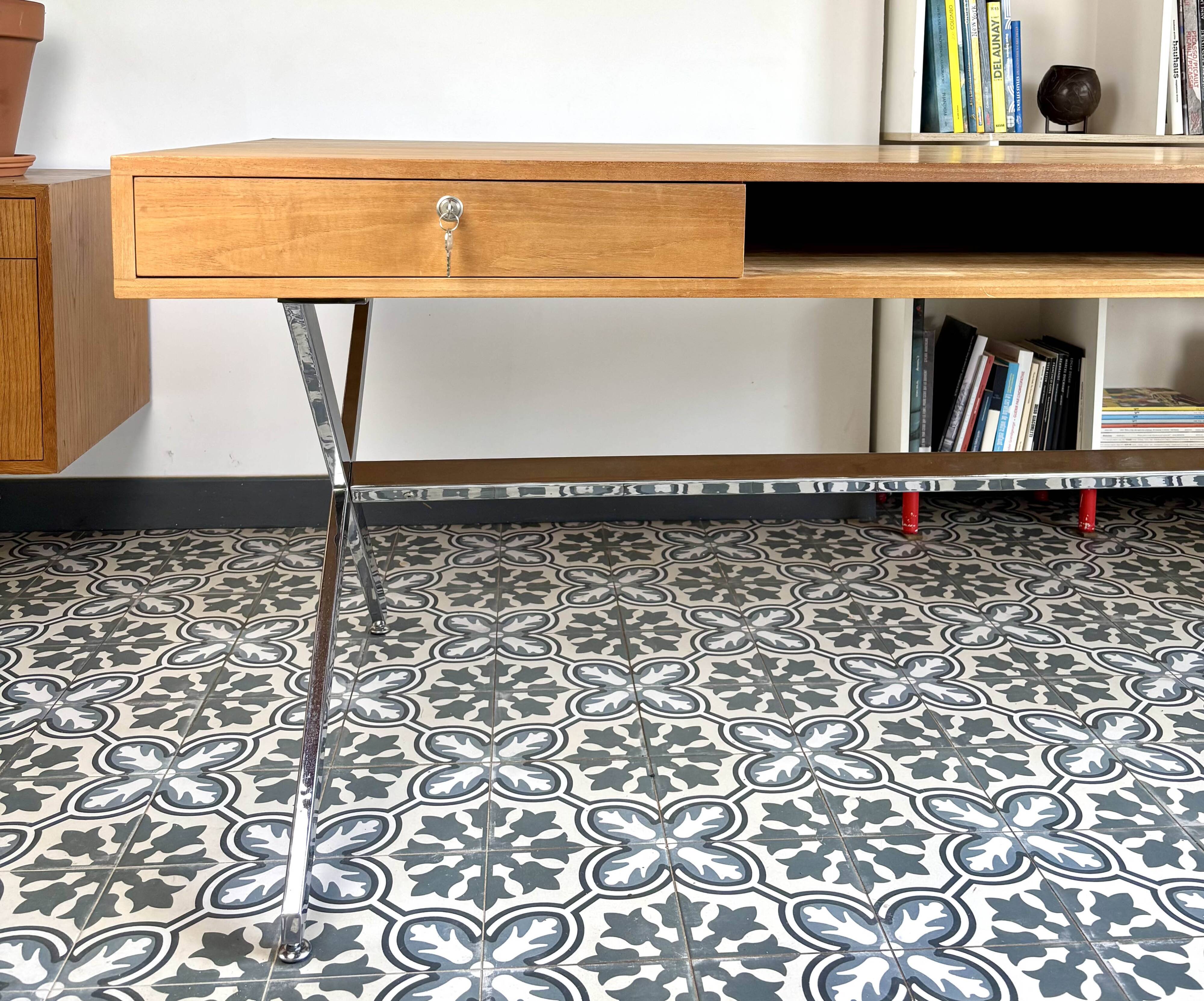 Office Pierre Guariche