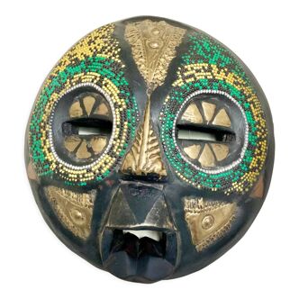 Vintage mask in carved wood beads and copper metal