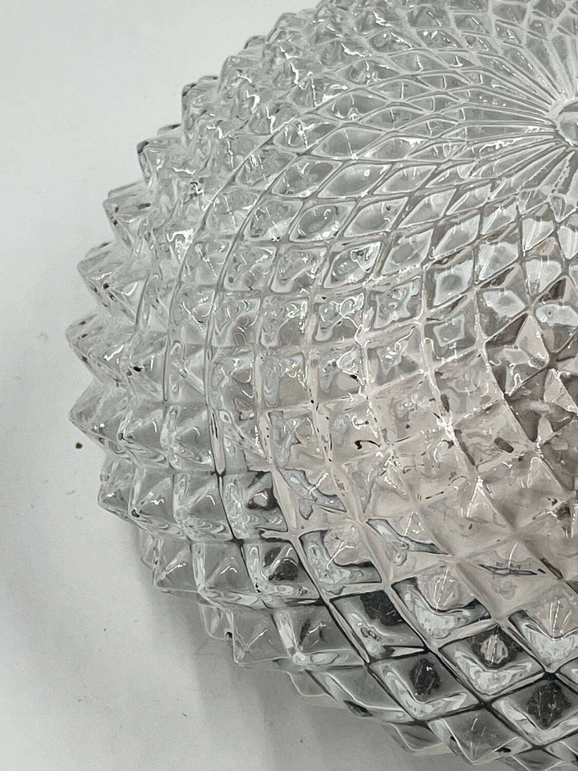 Molded glass ceiling light with pineapple decor