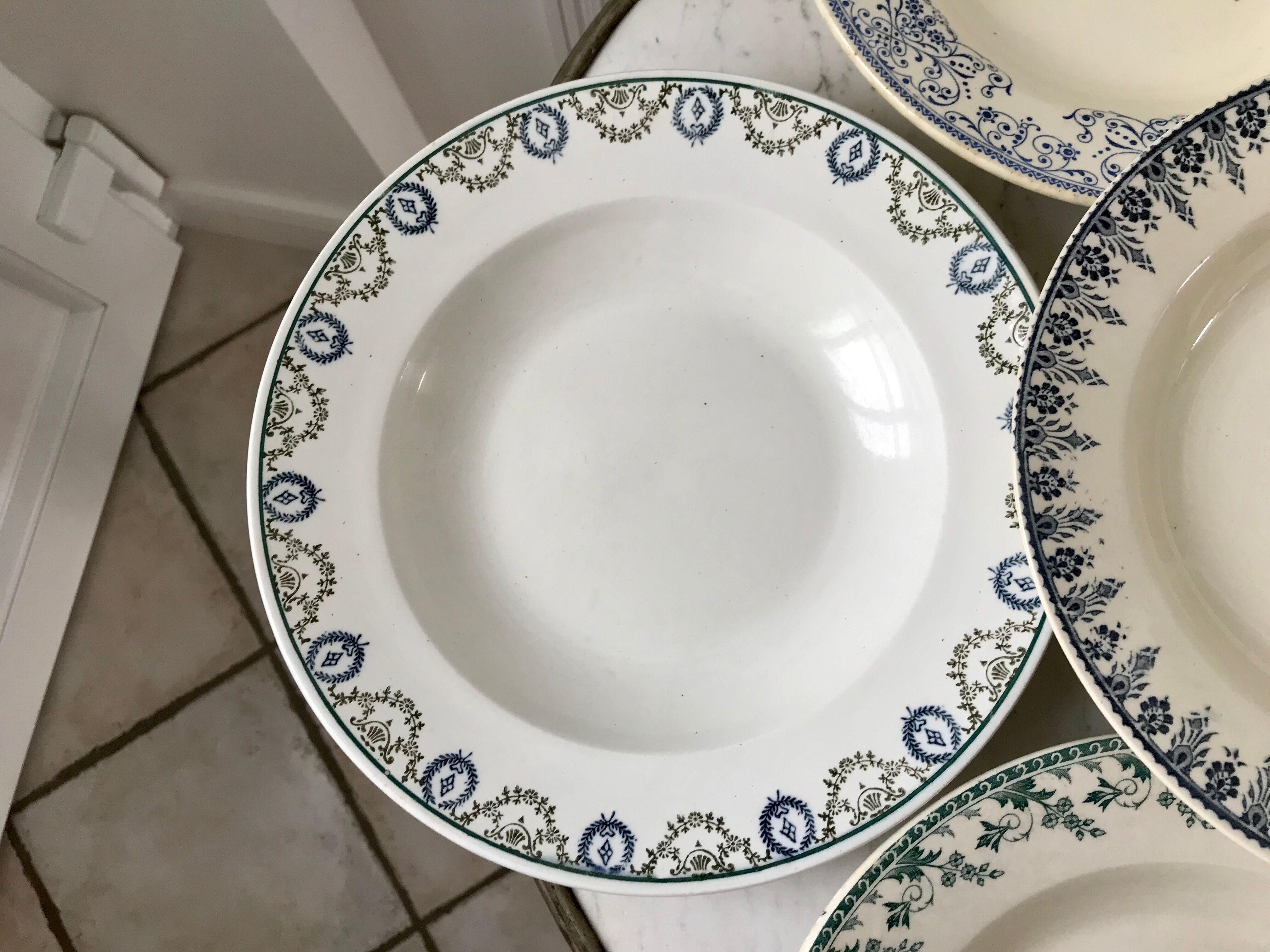 Set of 6 hollow plates Terre de Fer mismatched late nineteenth
