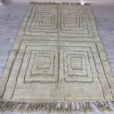Moroccan Berber rug in natural wool 250cm x 150cm