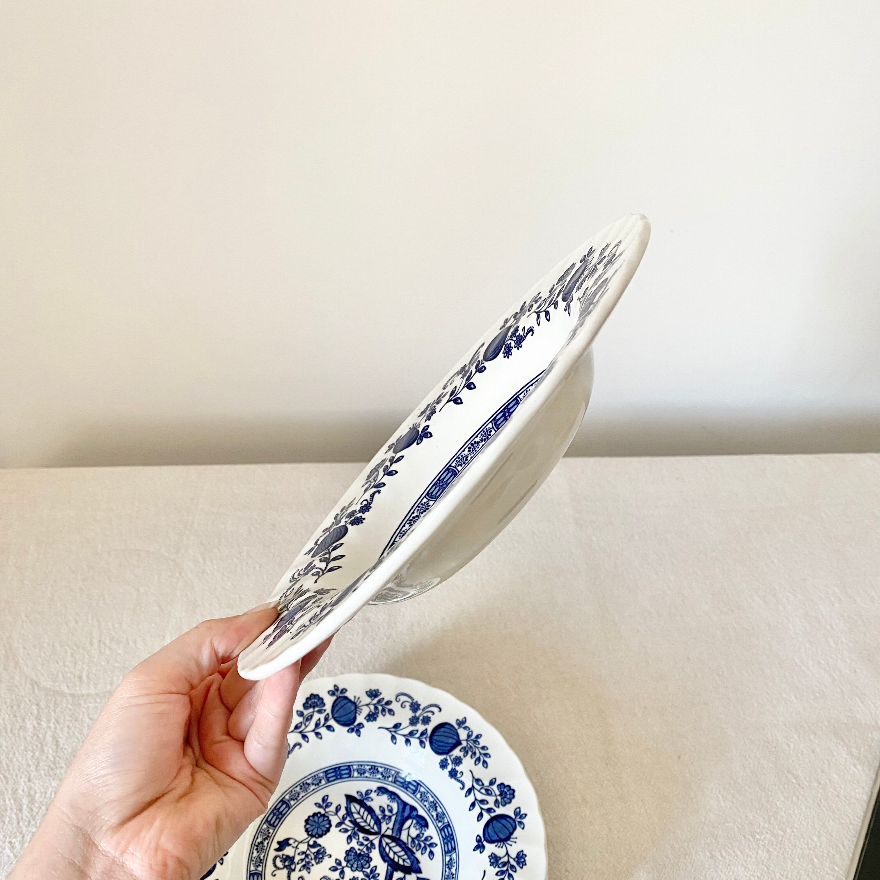 English hollow plates blue flowers