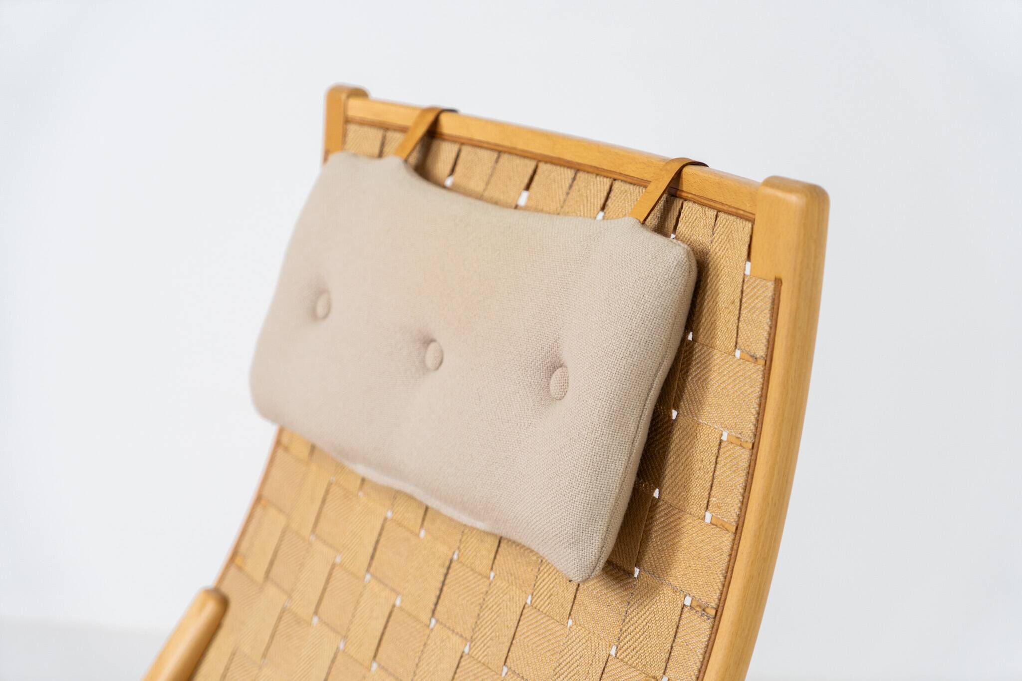 Chaise Albert par Finn Ostergaard