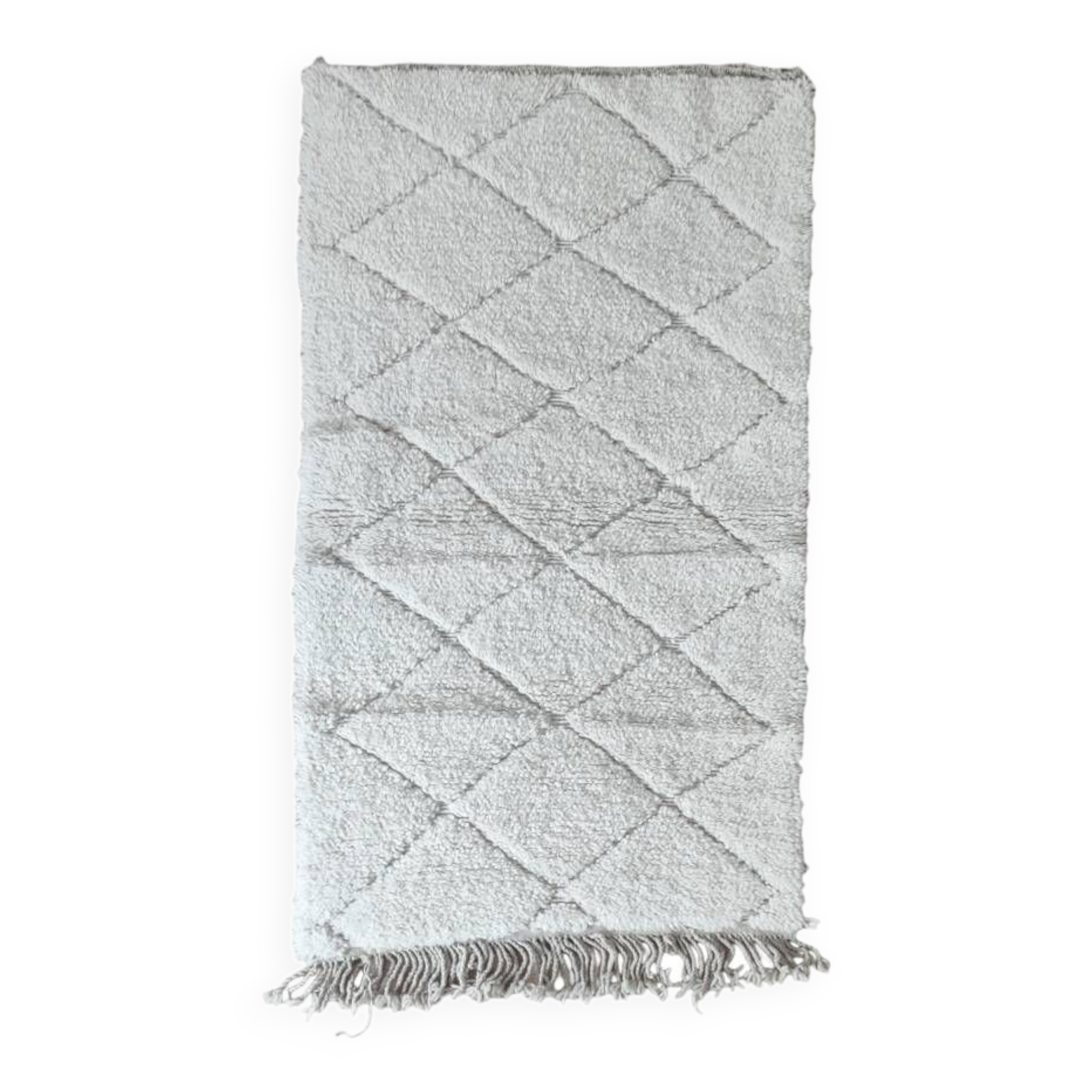 Moroccan rug with white diamond pattern