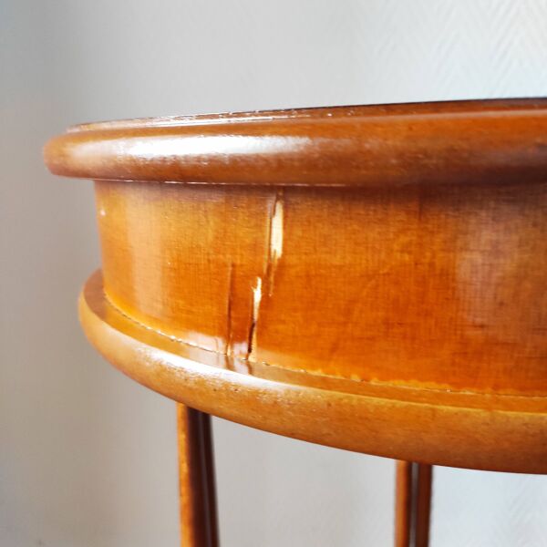 Paire de tables de chevet guéridons classique
