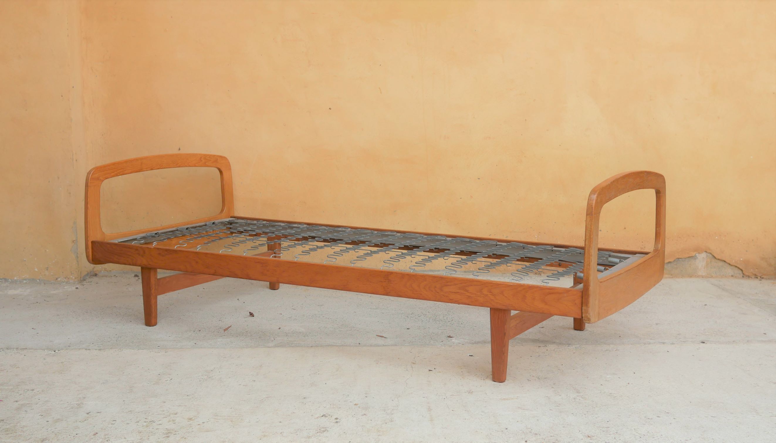 Daybed by J. Hauville for Bema editions