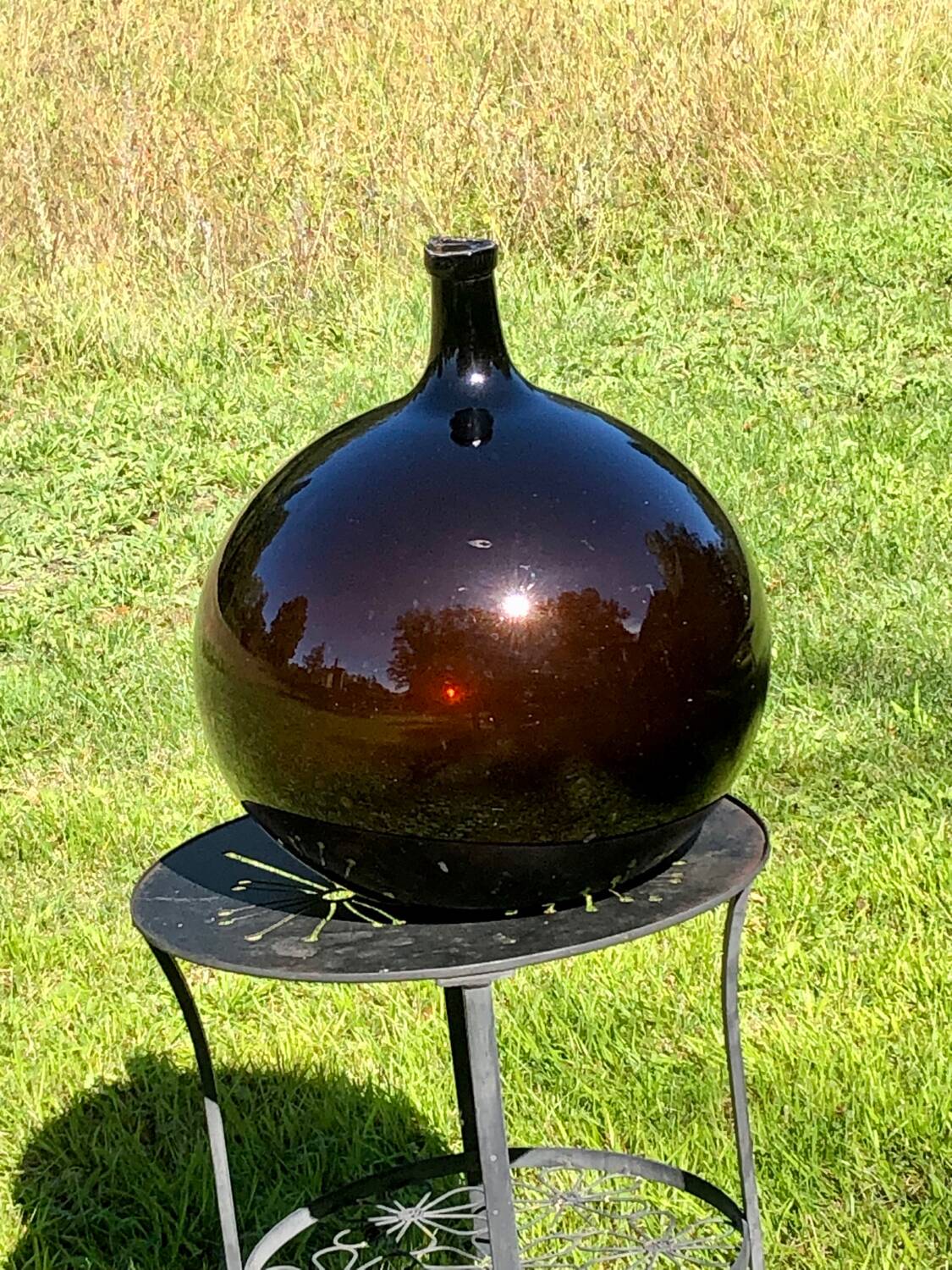 Amber and bubbled Dame Jeanne