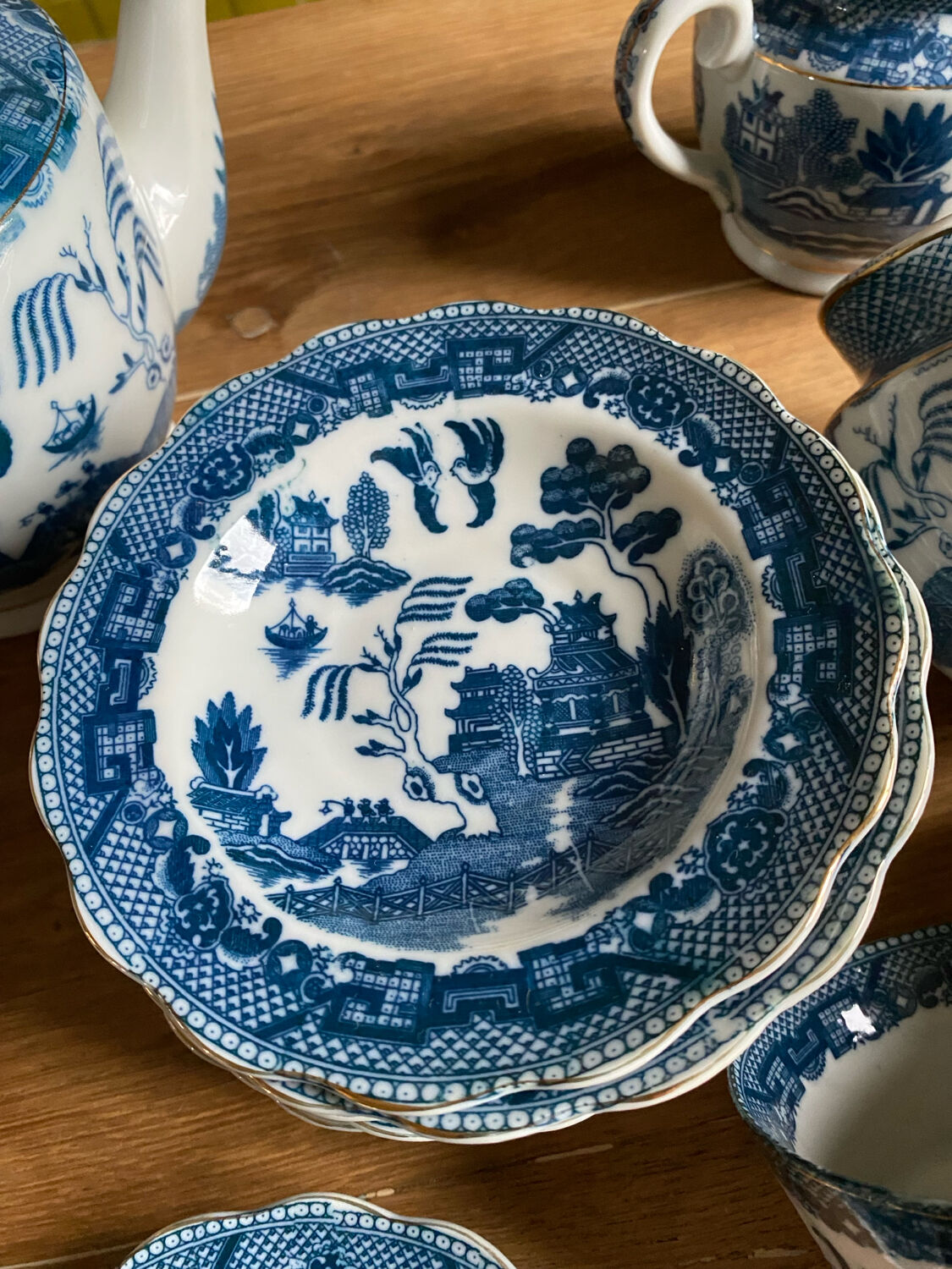 Blue Willow Tea Set