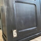 Armoire d'école relookée