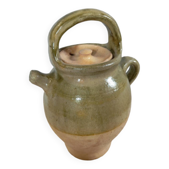 Gargoulette jug in celadon green and raw terracotta, 19th century.