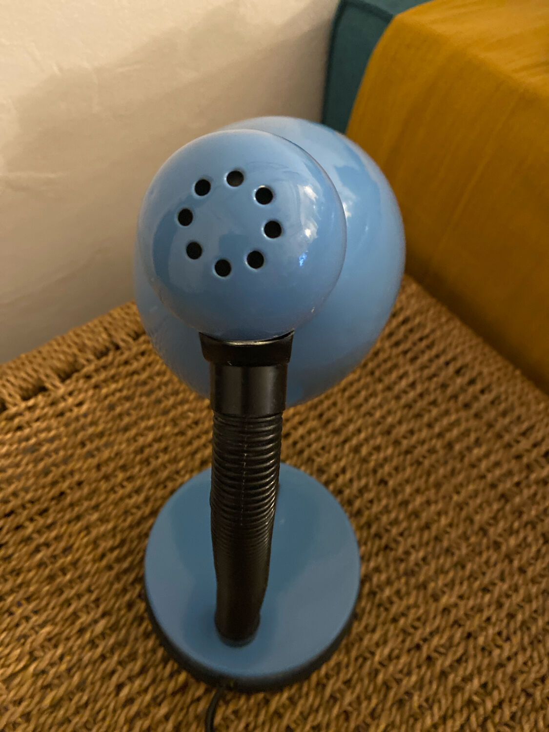 Lampe de bureau seylumiere bleu clair